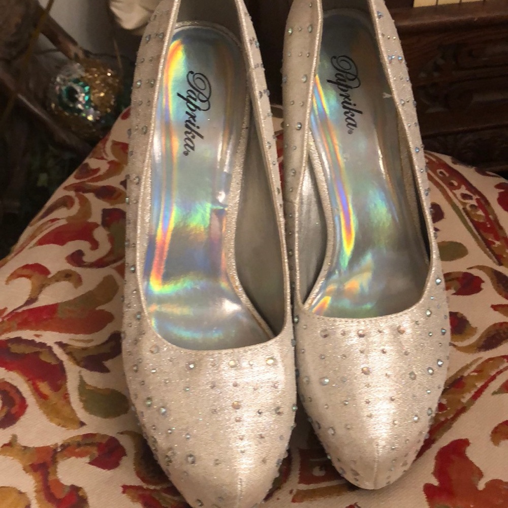 Beautiful Lady Silver Heels